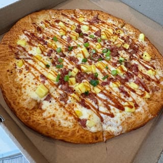 Luau with Bacon Pizza